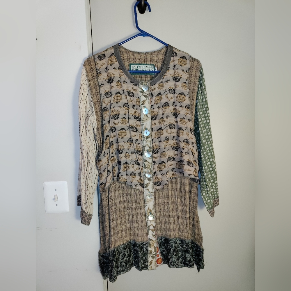 Nothing Matches Tunic Top Brown Green Neutral Size Medium Boho Bohemian